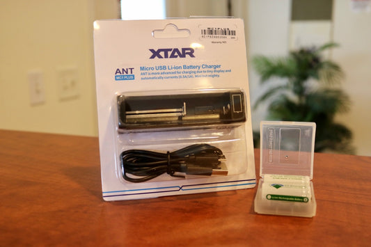 Standard Light Battery Charger w/ 2 batteries